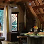 Casa Arbol